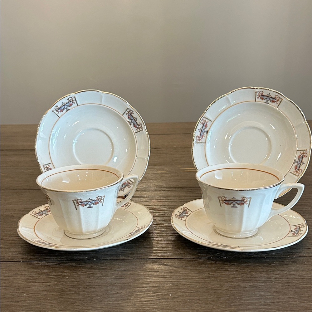 1920’s Normandie Urn Pattern Porcelain cups saucers 6 pieces classic and pretty